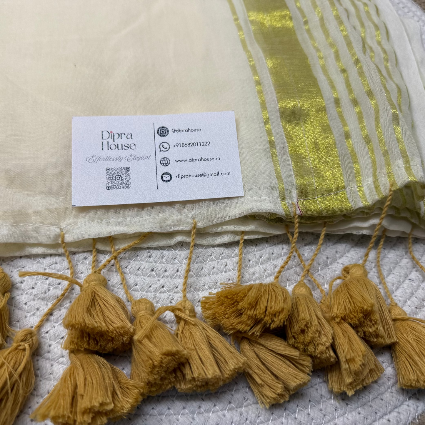 Cream Mul cotton Saree With Golden Stripe Zari